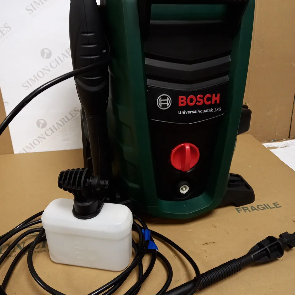 BOSCH UNIVERSAL AQUATAK 135 PRESSURE WASHER