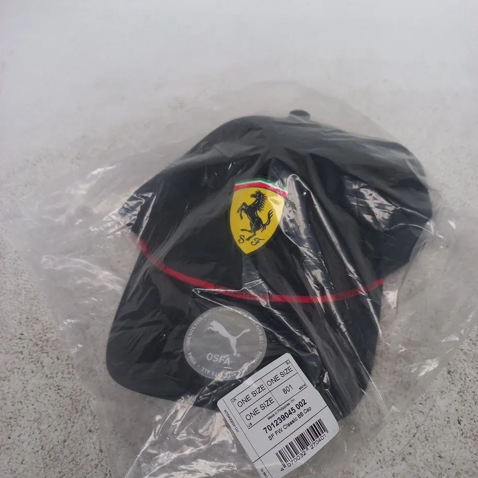 BLACK CAP WITH FERRARI CREST – ONE SIZE (OSFA) SF FW CLASSIC BB CAP