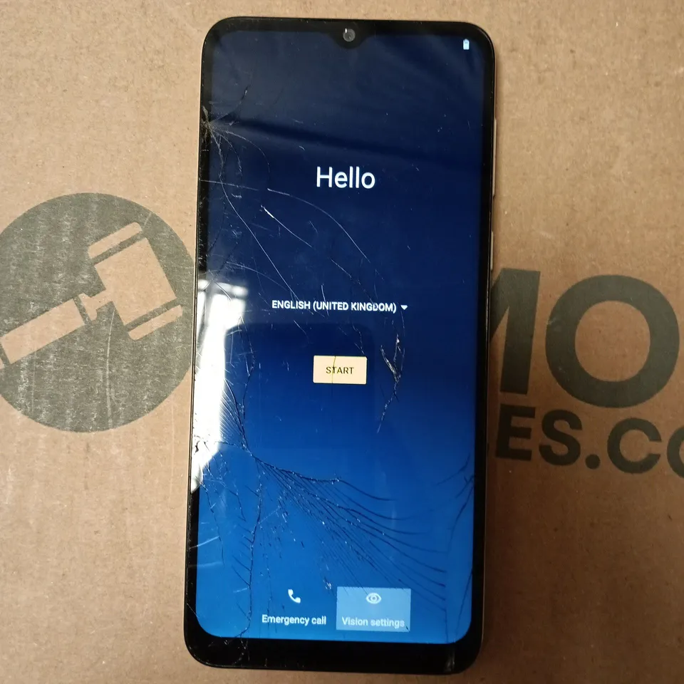 MOTOROLA MOTO E13 IN CREAM