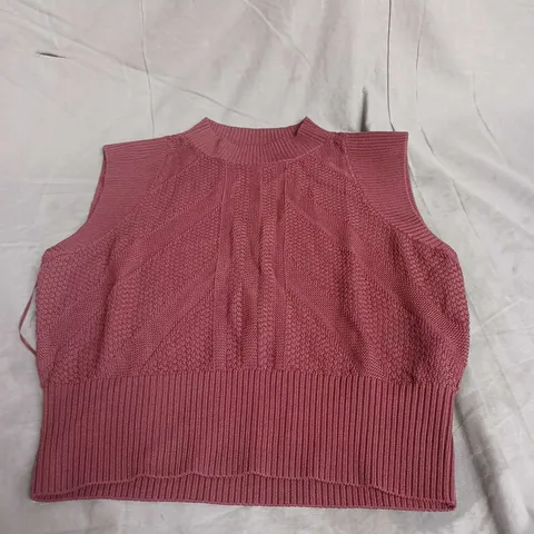 FLORERE KNIT VEST IN MAROON SIZE 14