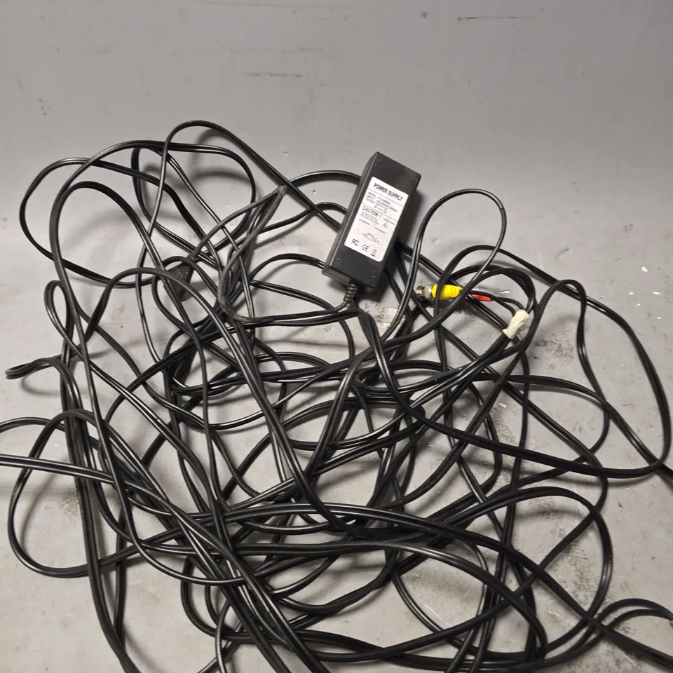 BOX OF APPROXIMATELY 10 ASSORTED ITEMS TO INCLUDE - POWER SUPPLY , LIGHTNING CABLE ETC
