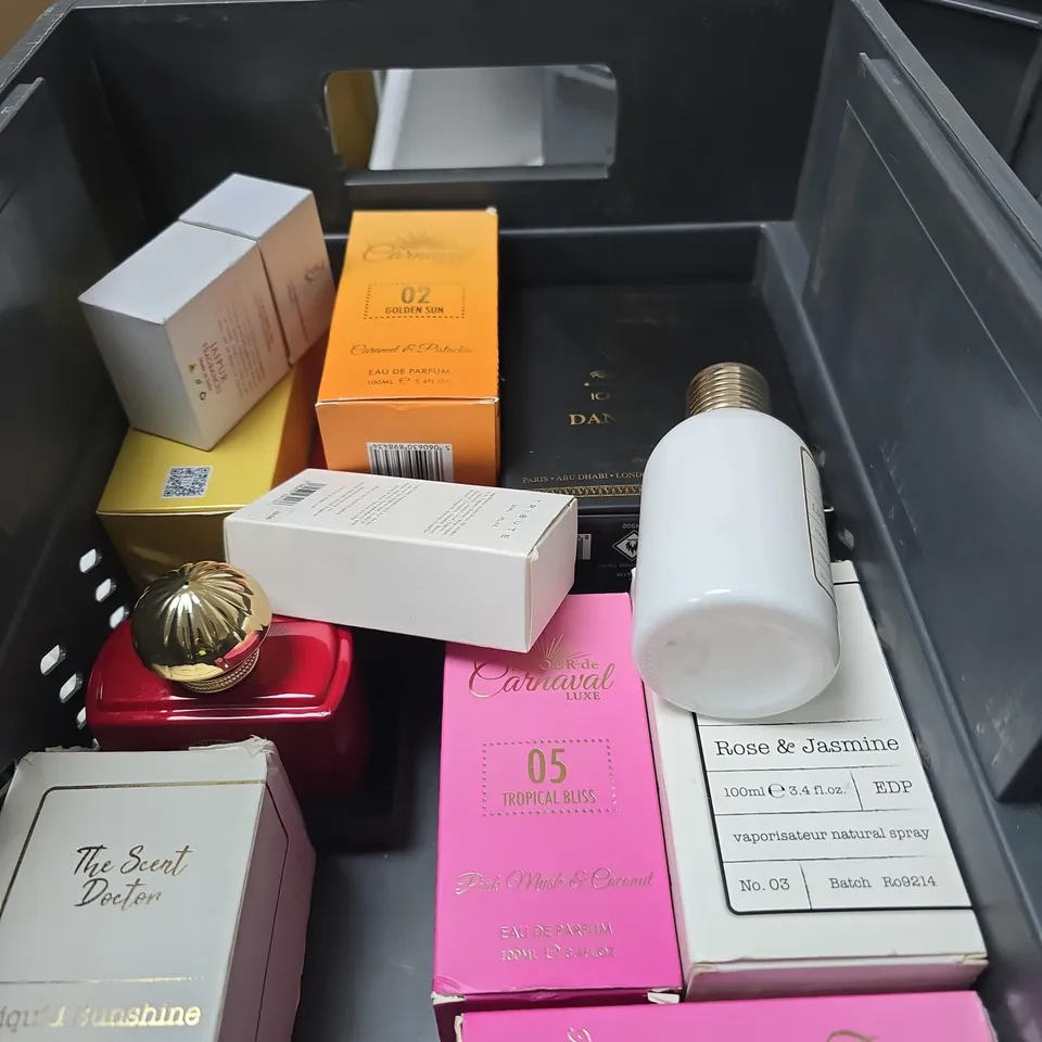 TOTE OF APPROXIMATELY 15 ASSORTED FRAGRANCES TO INCLUDE THE SCENT DOCTOR, JENNY GLOW, DIVINE SCENTS ETC