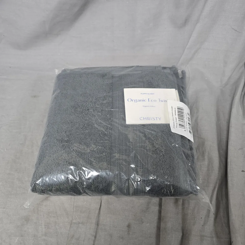 BOX OF APPROXIMATELY 15 ASSORTED TOWELS INCLUDING ORGANIC EGO TWIST , CHRISTY FACE TOWEL AND TWIST CINDER HAND TOWEL 