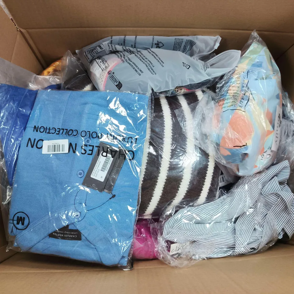 APPROXIMATELY 30 ASSORTED CLOTHING ITEMS IN VARIOUS SIZES, STYLES & COLOURS TO INCLUDE BRANDS SUCH AS LA MAREY, MUDFLOWER, CHARLES NORTON, ETC - COLLECTION ONLY