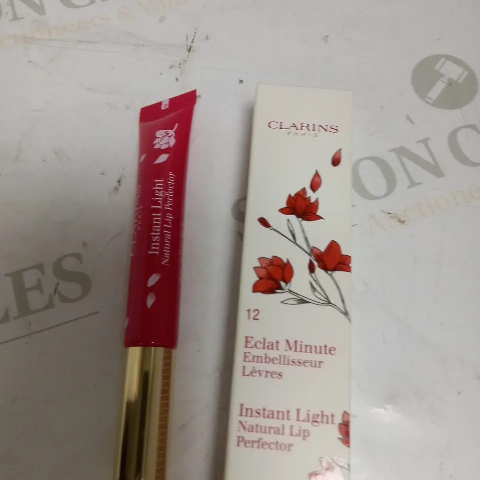 CLARINS INSTANT LIGHT NATURAL LIP PERFECTOR