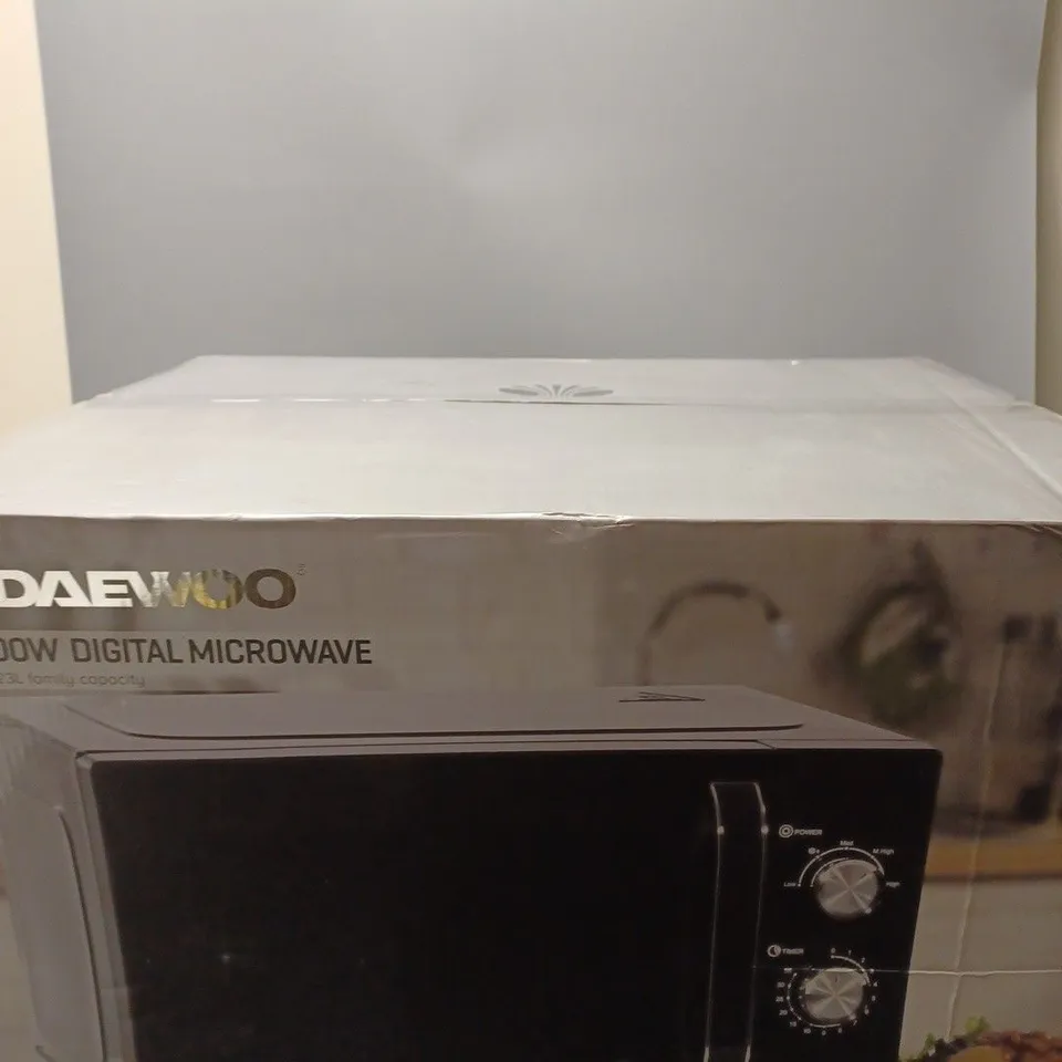 BOXED DAEWOO 23L BLACK 800W MICROWAVE  RRP £99