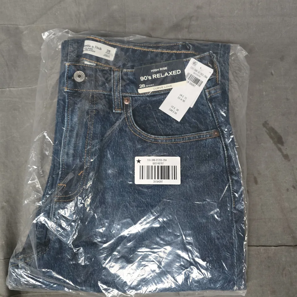 ABERCROMBIE & FITCH 90'S RELAXED HIGH RISE JEANS IN BLUE SIZE 28 SHORT
