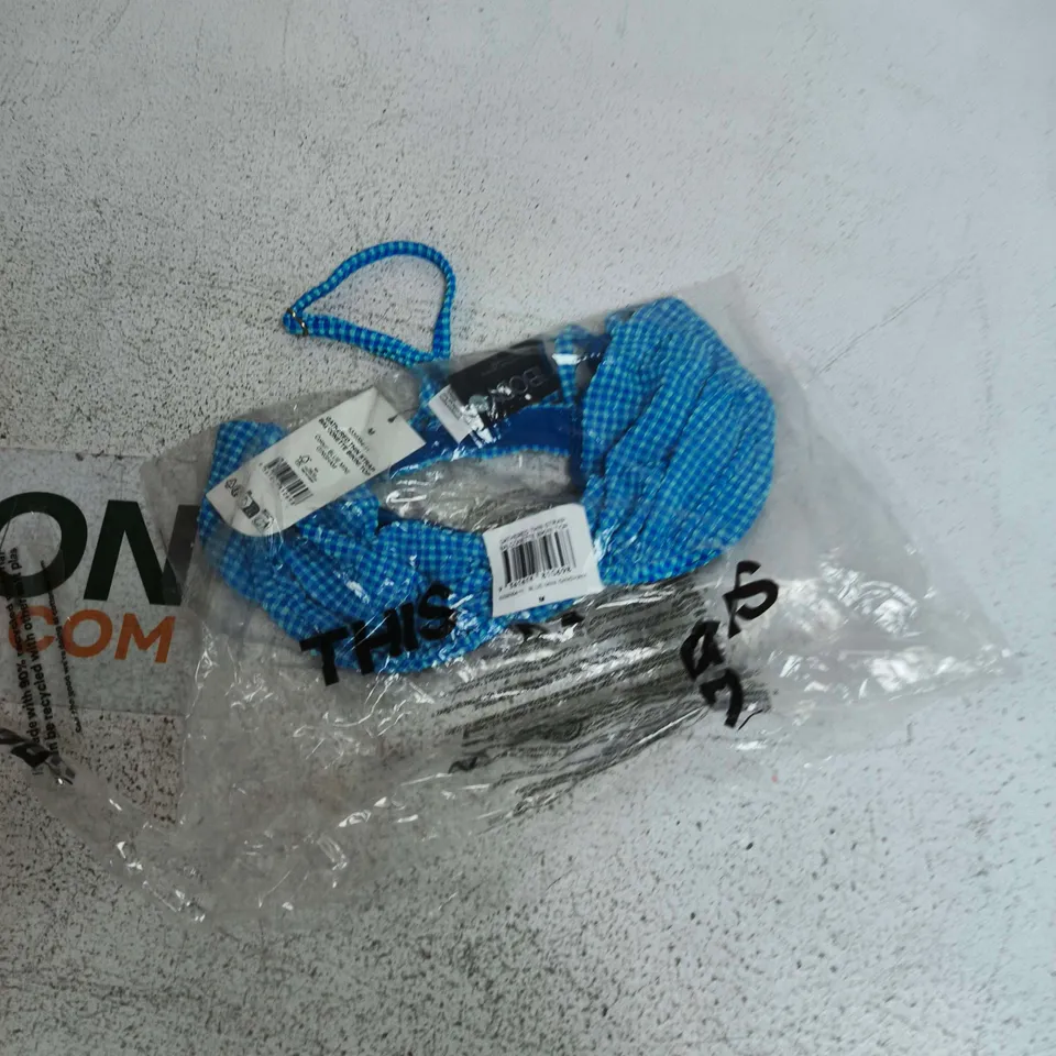 BOX OF APPROXIMATELY 15 ASSORTED CLOTHING ITEMS TO INCLUDE: THIN STRAP BIKINI TOP 