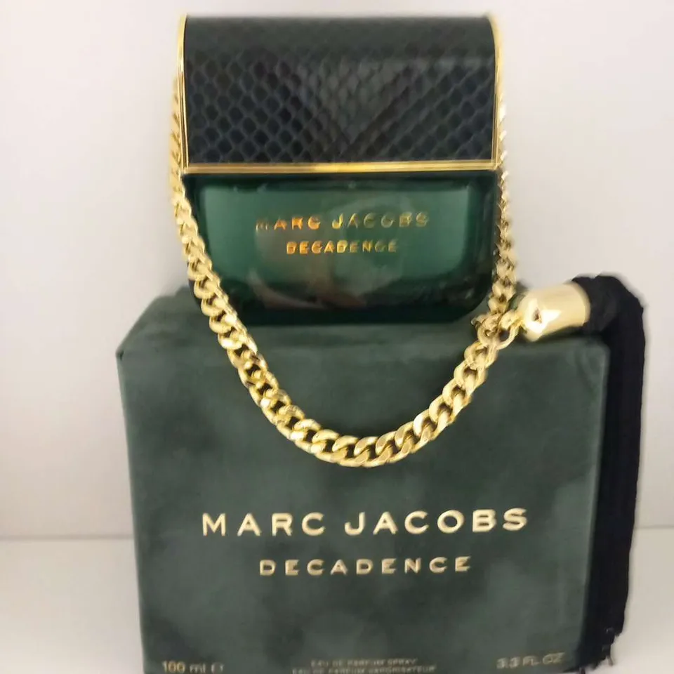 BOXED MARC JACOBS DECADENCE EAU DE PARFUM 100ML