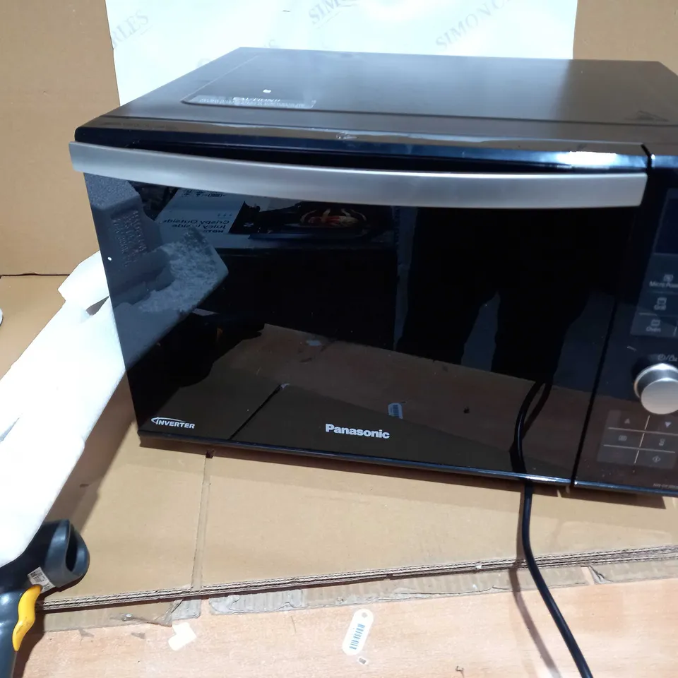 PANASONIC NN-DF386B BLACK COMBINATION OVEN