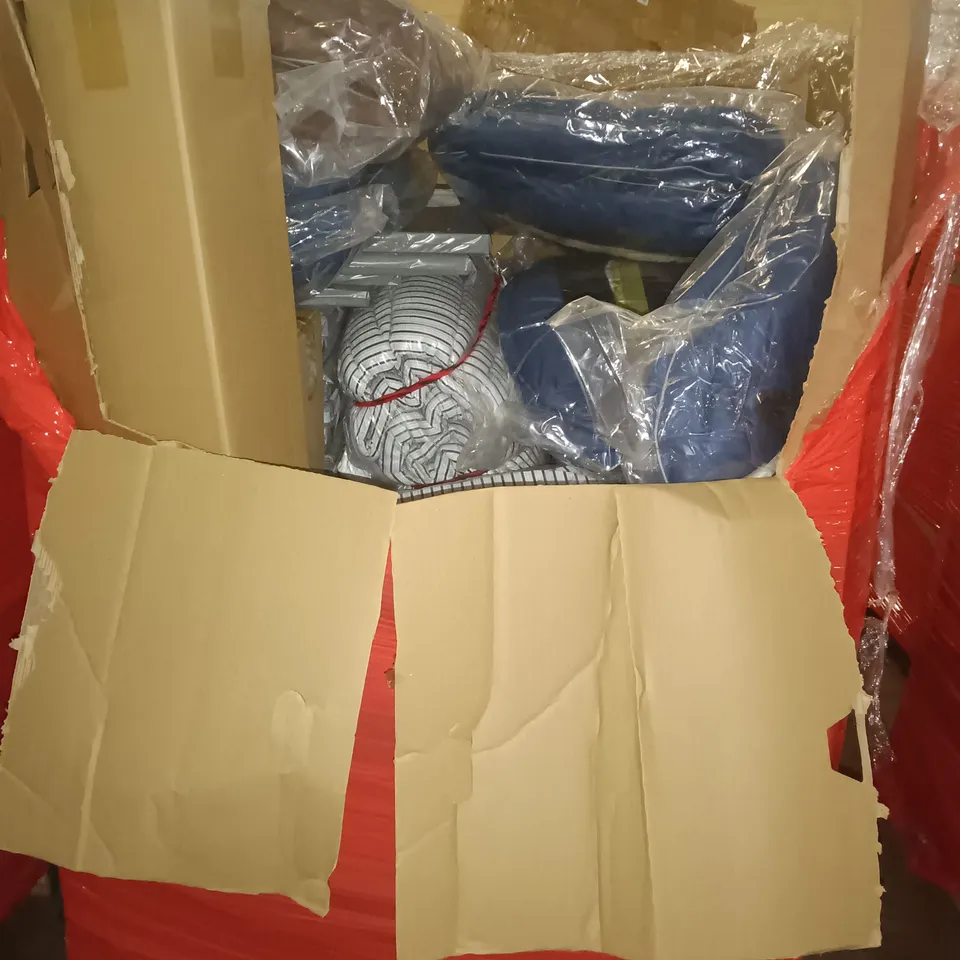 PALLET OF ASSORTED ITEMS TO INCLUDE YONEX RACKET, CRAFT PACKS AND MULTIPLE PET BEDS