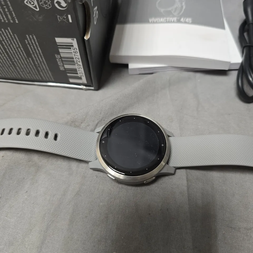 GARMIN VIVOACTIVE 4S GPS SMARTWATCH – GREY BAND, BOXED WITH CHARGING CABLE