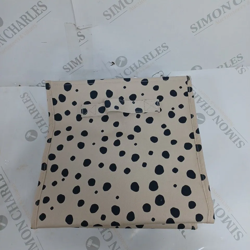 SET OF TWO H&M HOME STORAGE BAGS BEIGE/SPOTTED 28CM X 28CM X 28CM