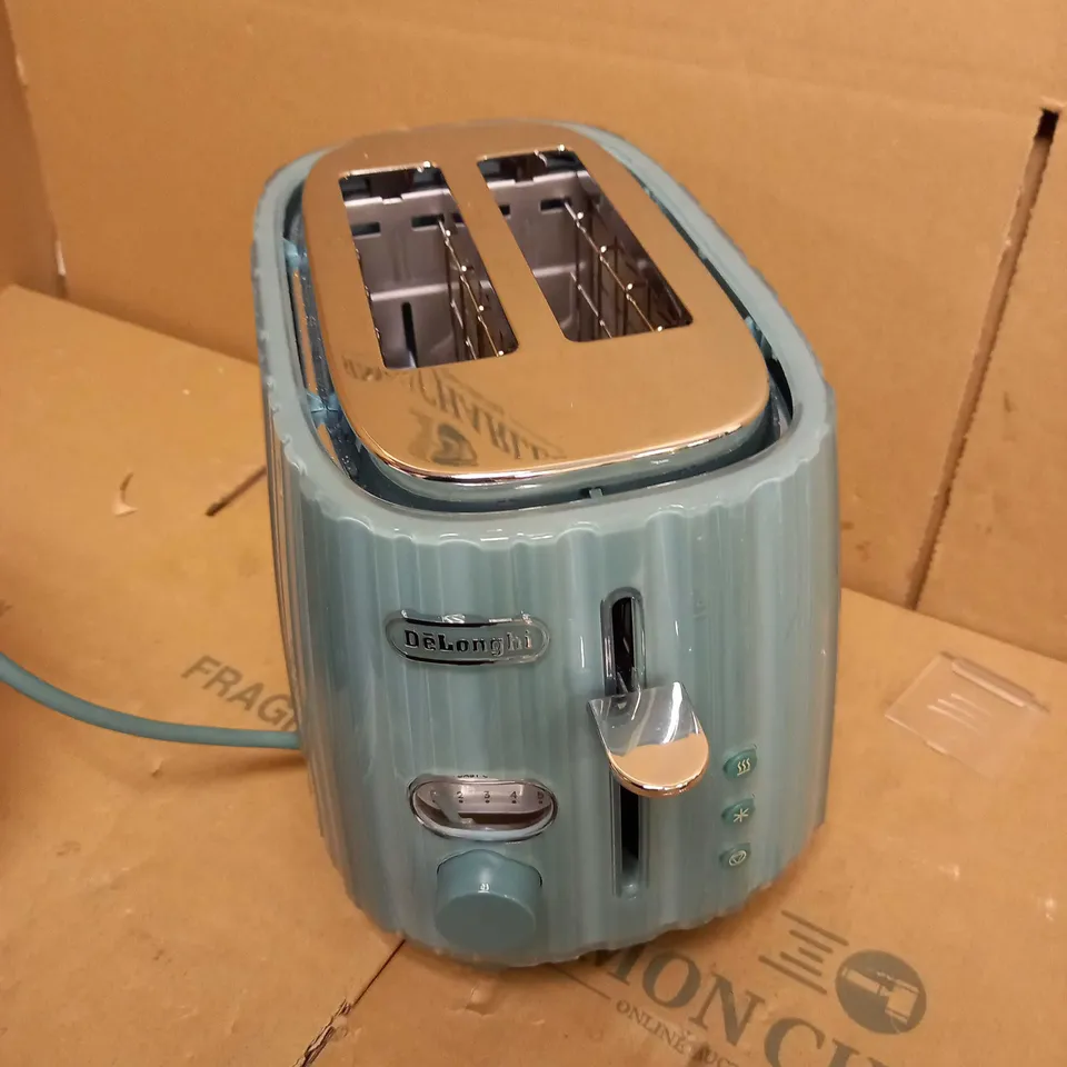 DELONGHI TWO SLICE TOASTER
