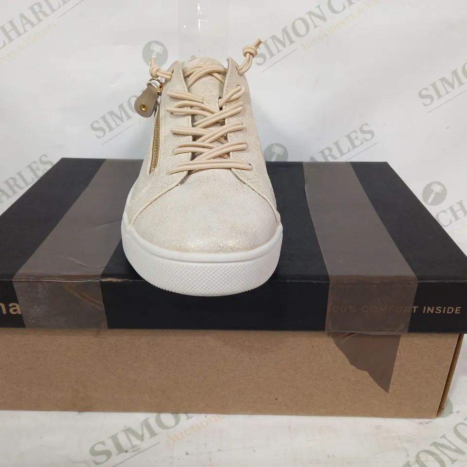 BOXED PAIR OF JANA SOFT LINE SHOES IN CLOUDY GOLD COLOUR UK SIZE 6