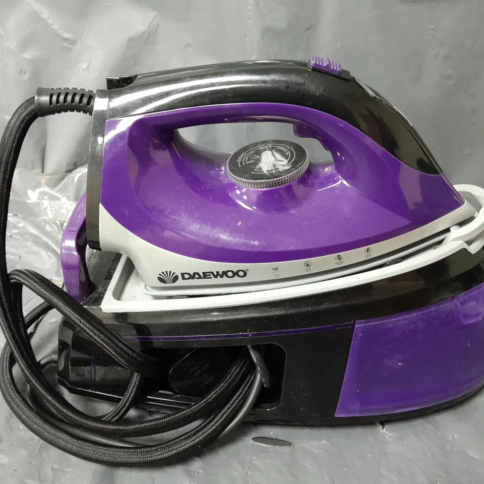 DAEWOO POWER GLIDE STEAM STATION IRON 2400W