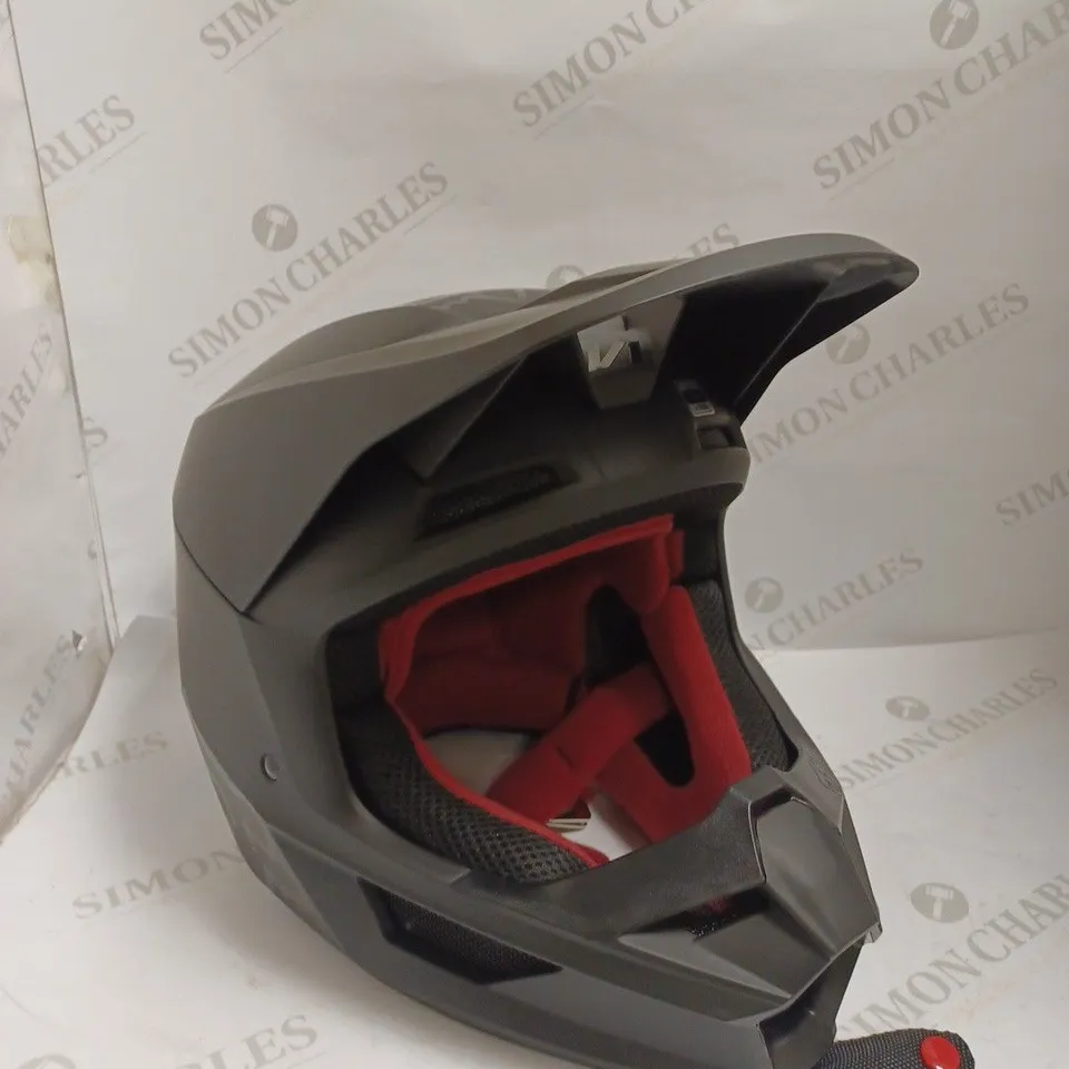 HELMET FOX V1 MATTE BLACK
