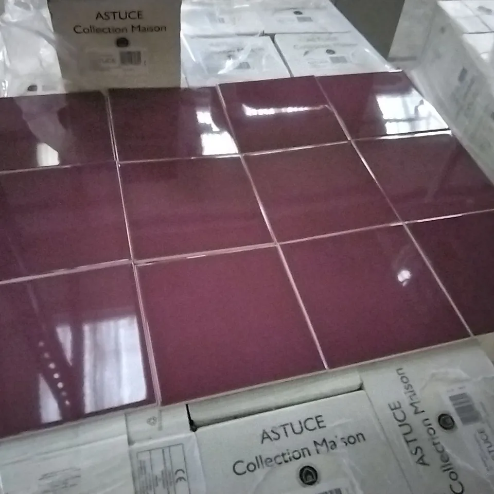 PALLET OF 96 BOXES OF 25 BRAND NEW BRIL VIOLET ASTUCE 20x20cm TILES - EACH PACK COVERS APPROXIMATELY 1M² (TOTAL APPROX. 96 Sq.Metres)