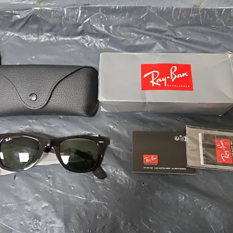 RAYBAN WAYFARER SUNGLASSES - TORTOISE 