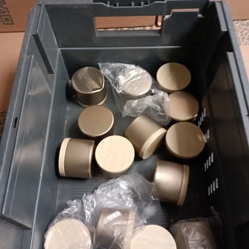 APPROXIMATELY 12 SMALL FOOD STORAGE TINS WITH LIDS