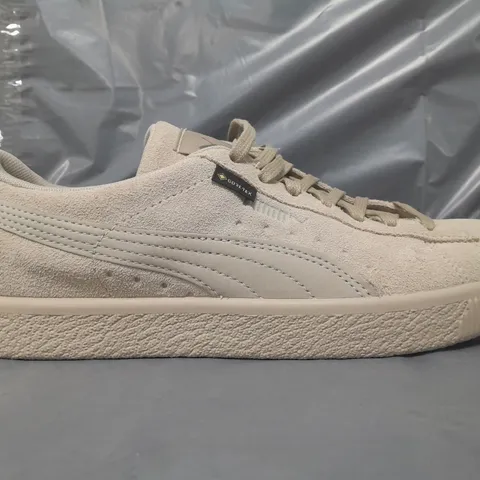 BOXED PAIR OF PUMA SUEDE VTG GTX NANAMICA SHOE SIN VINTAGE KHAKI UK SIZE 8.5