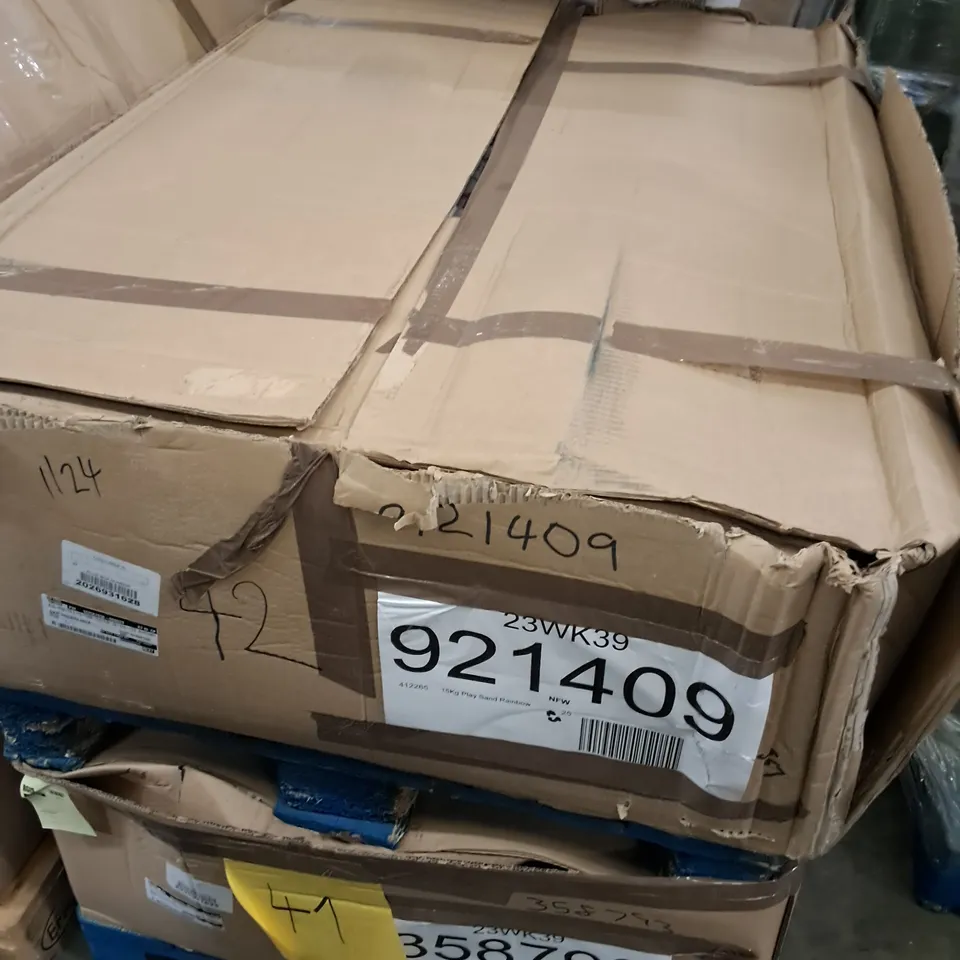 PALLET OF 15KG BAGS OF RAINBOW ECO PLAY SAND