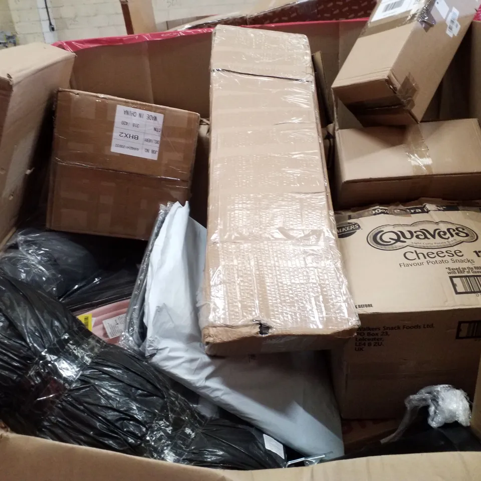 PALLET CONTAINING ASSORTED PRODUCTS INCLUDING 4-TIER SHOE RACK, LAUNDRY BASKET, MATTRESS TOPPER, ARTIFICIAL GRASS ROLL & FOLDABLE CAMPING CHAIR 