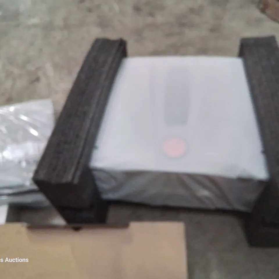 BOXED LED FULL HD PROJECTOR 