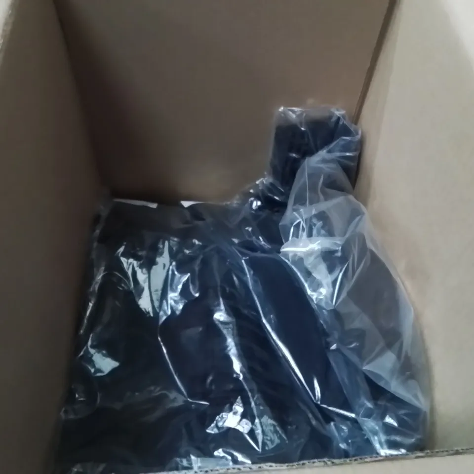 BOXED BRAND NEW APPROXIMATELY 8 SIMPLY BE BLACK ACTIVE SPORT TOP SIZE 24