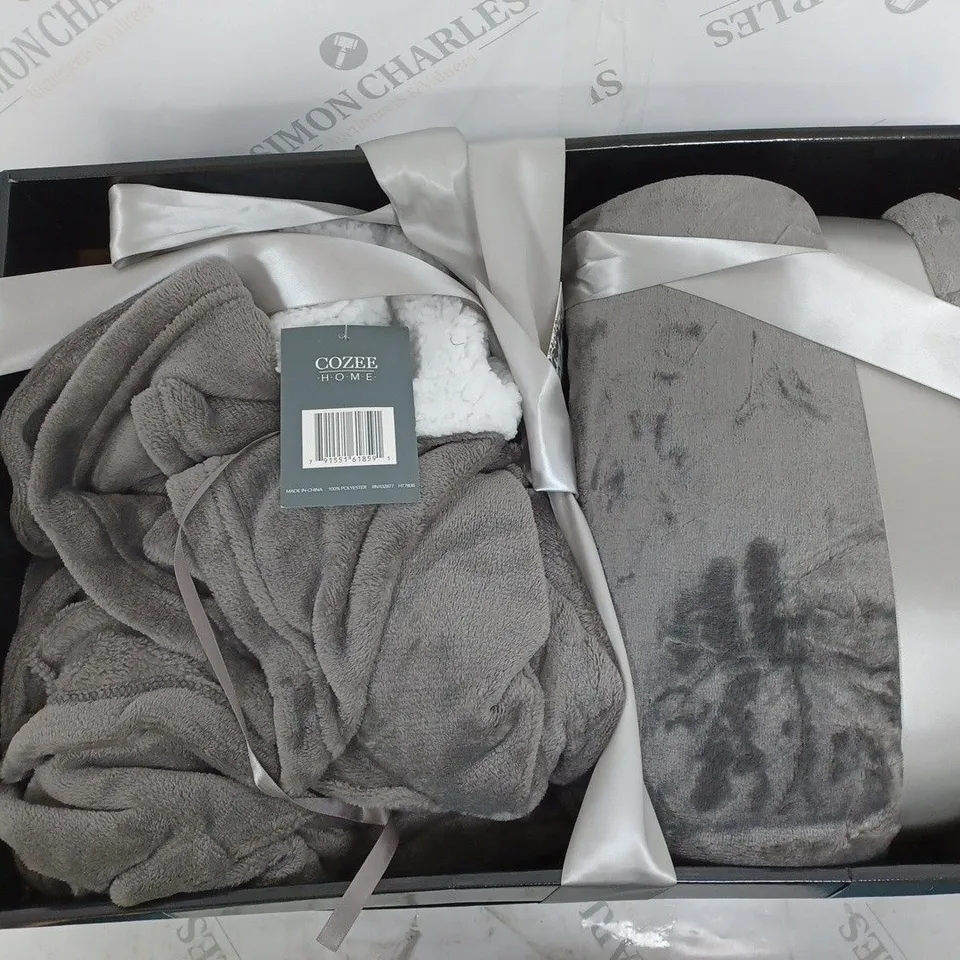 COZEE HOME DRESSING GOWN & THROW CHARCOAL GREY EXTRA LARGE