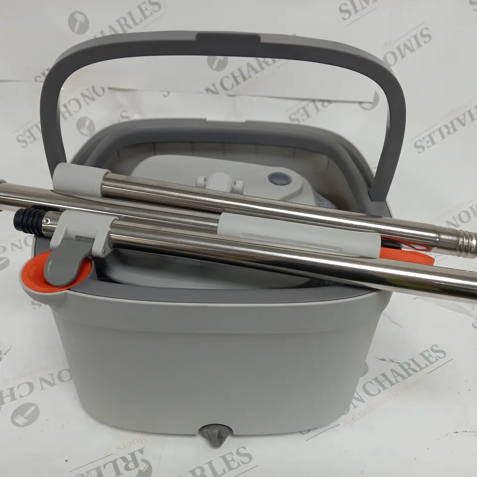 BOXED ULTRA SPIN MOP PLUS