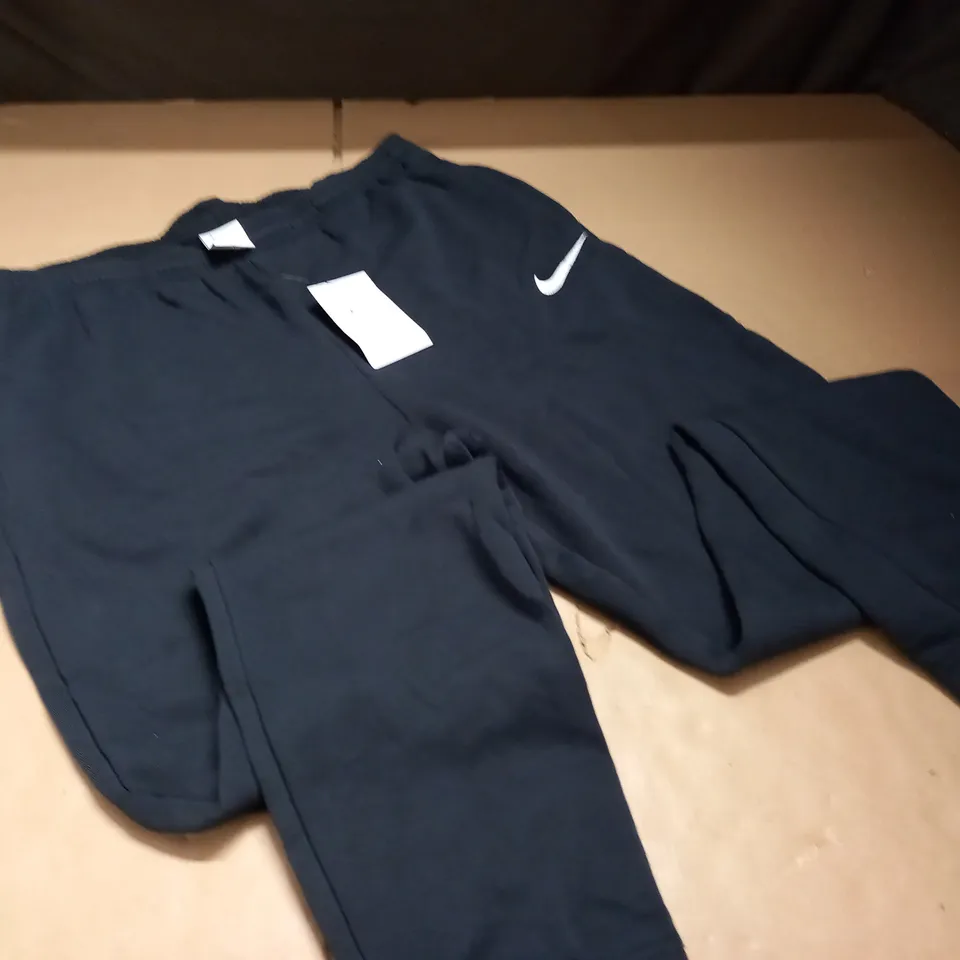 NIKE BLACK JOGGERS - XL