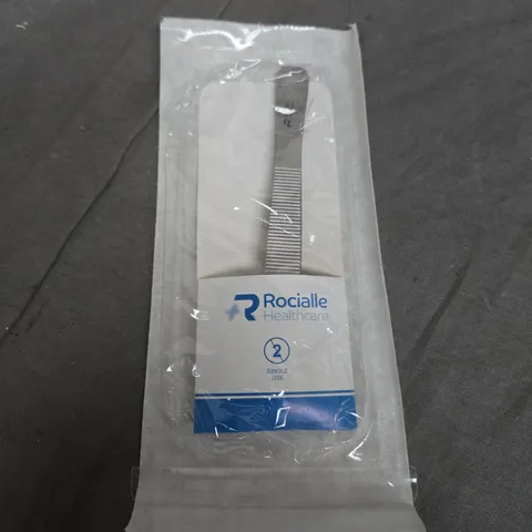 BOX OF APPROXIMATELY 30 FORCEPS NON-TOOTHED 12.5CM