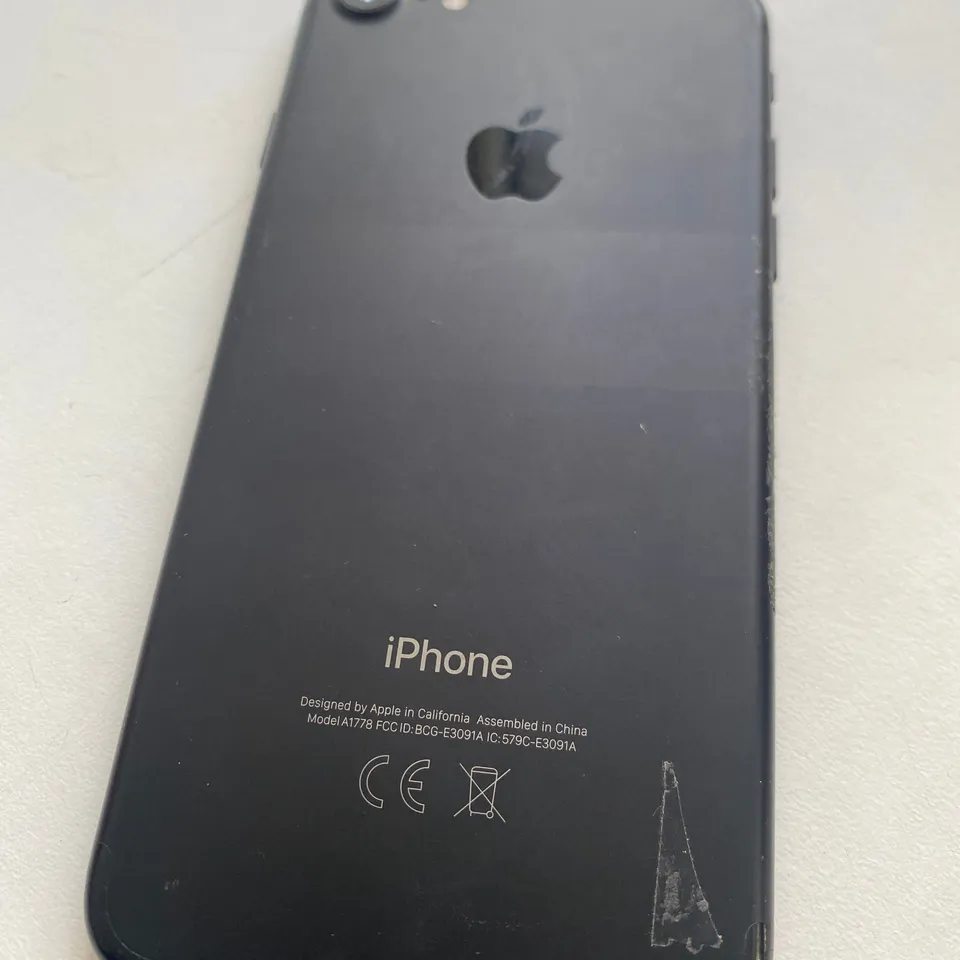 APPLE IPHONE 7 MOBILE PHONE 