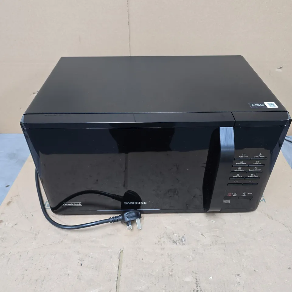 SAMSUNG SOLO 23L MICRCOWAVE OVEN - COLLECTION ONLY