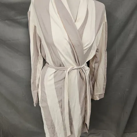 CHELSEA PEERS ROBE IN BROWN/CREAM STRIPE SIZE L