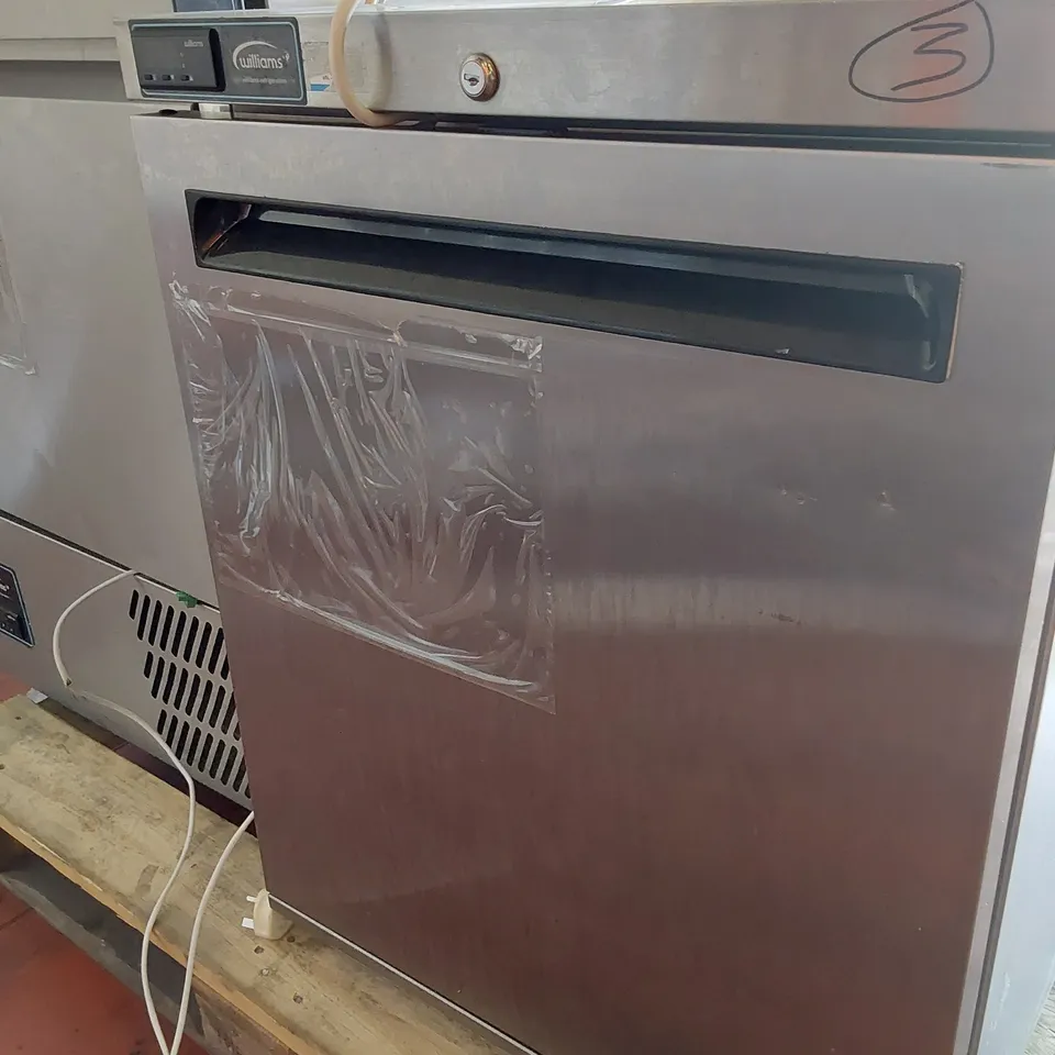 WILLIAMS UNDERCOUNTER FRIDGE HA135SA HC R2