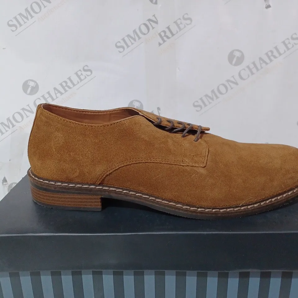 BOXED HOWICK DERBY SHOE SN10 TAN SUEDE SIZE 9
