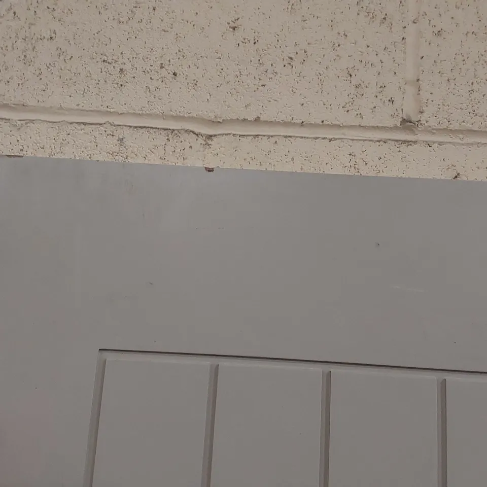 SOLID WOOD INTERNAL DOOR - APPROXIMATELY 198.6 x 76.4cm