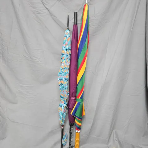 SET OF 3 UMBRELLAS IN VARIOUS COLOURS TO INCLUDE BRANDS SUCH AS REX LONDON, ESPIRIT, ETC