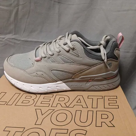 FITVILLE WOMEN'S SNEAKERS – DOVE GREY, UK 6 (US 8.5) – WITH ORIGINAL BOX