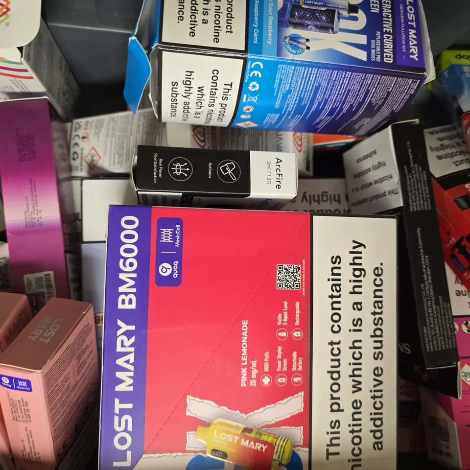 APPROXIMATELY 15 ASSORTED E-CIGARETTE AND VAPE PRODUCTS TO INCLUDE AURA BAR, TITAN X, ETC - COLLECTION ONLY