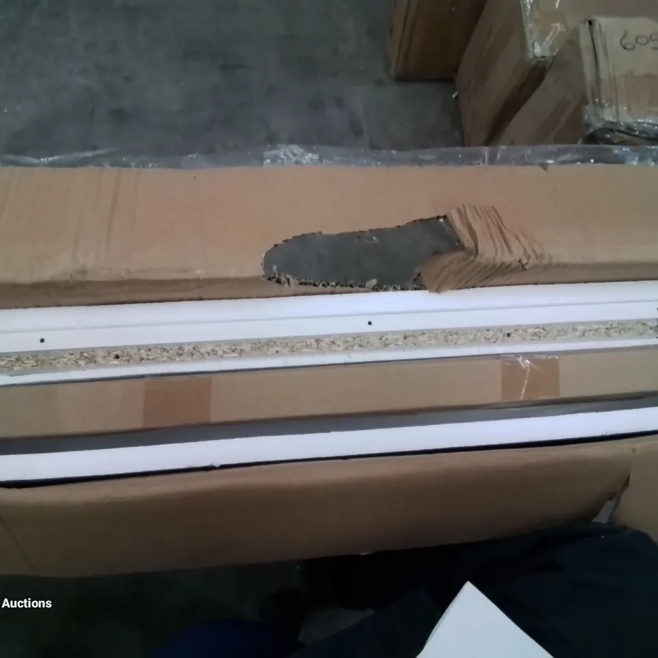 A BOXED 3 DOOR MIRRORED CABINET IN WHITE