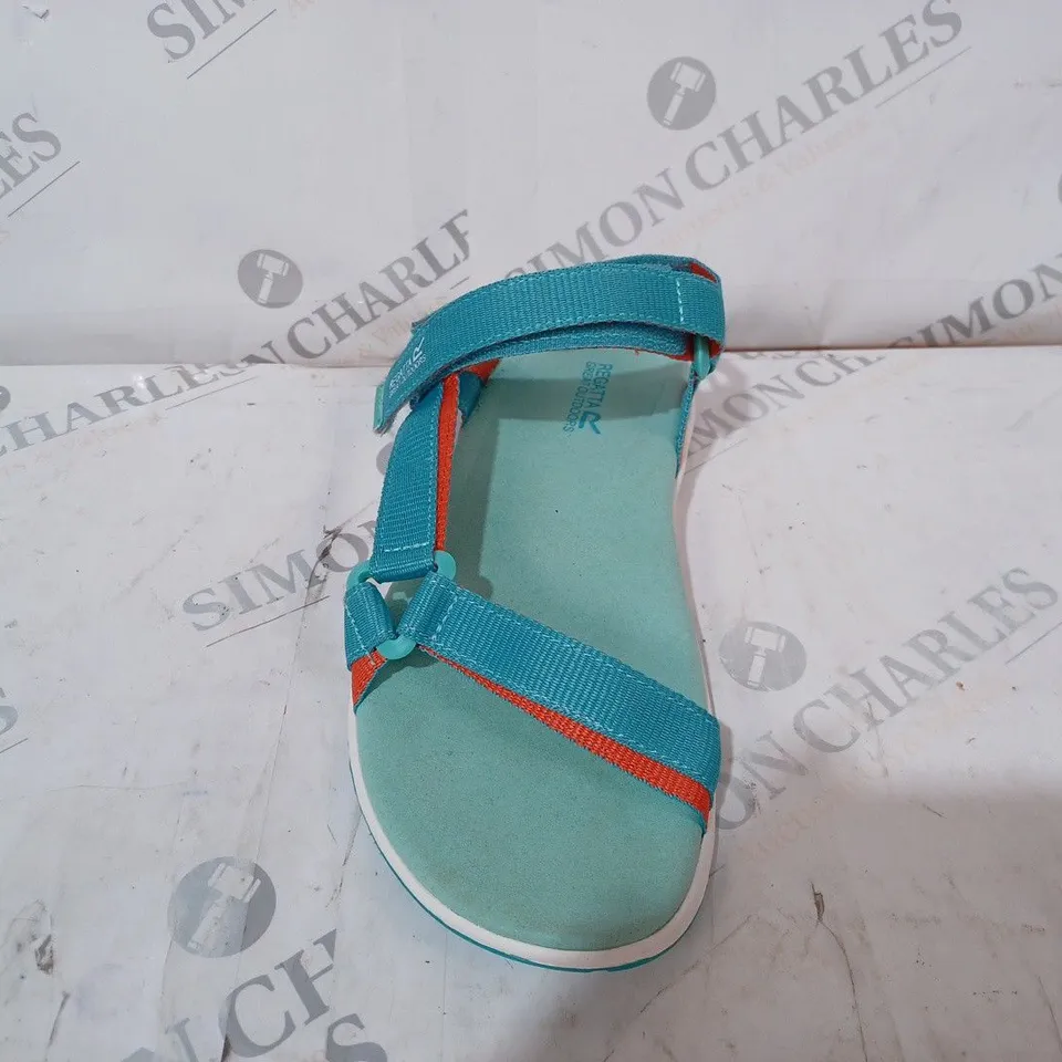REGATTA BLUE SANDALS - SIZE 5