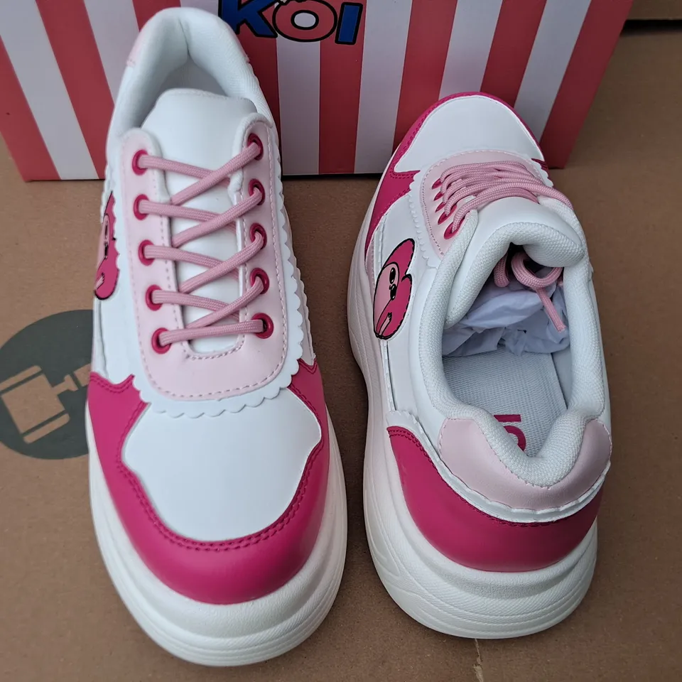 BRAND NEW BOXED KOI KETNIPZ LOVEABLE ANTICS CHUNKY TRAINERS IN PINK - UK 4