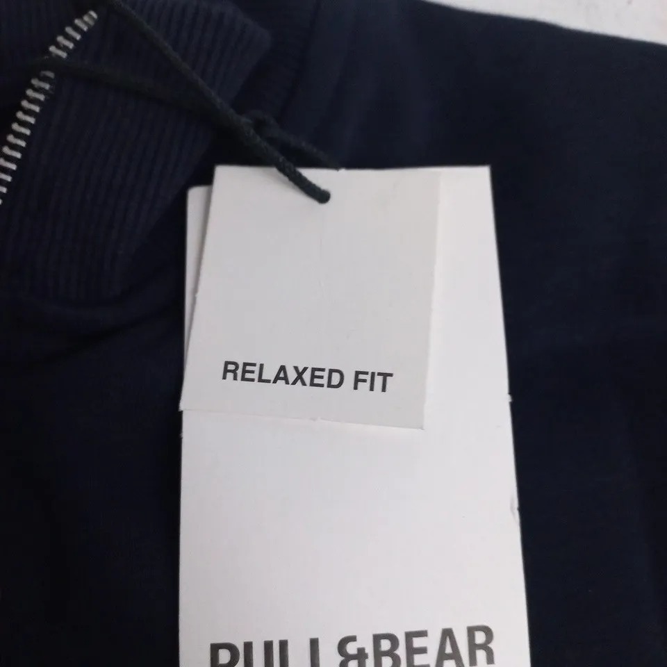 PULL&BEAR NAVY HALF‑ZIP SWEATSHIRT – RELAXED FIT, UK S (EUR S)
