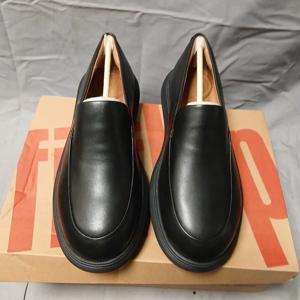 FITFLOP IQ-COMFF LEATHER LOAFERS – BLACK, UK 06 (US 08, EU 39)