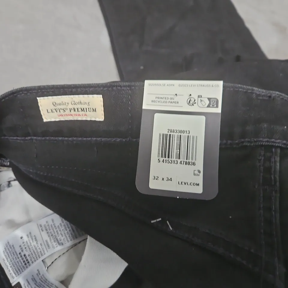 LEVIS 512 SLIM TAPER JEANS IN BLACK - 32X34