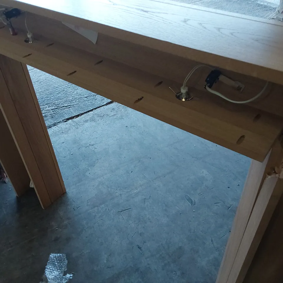 DESIGNER OAK VENEER FIRE SURROUND WITH LIGHTS