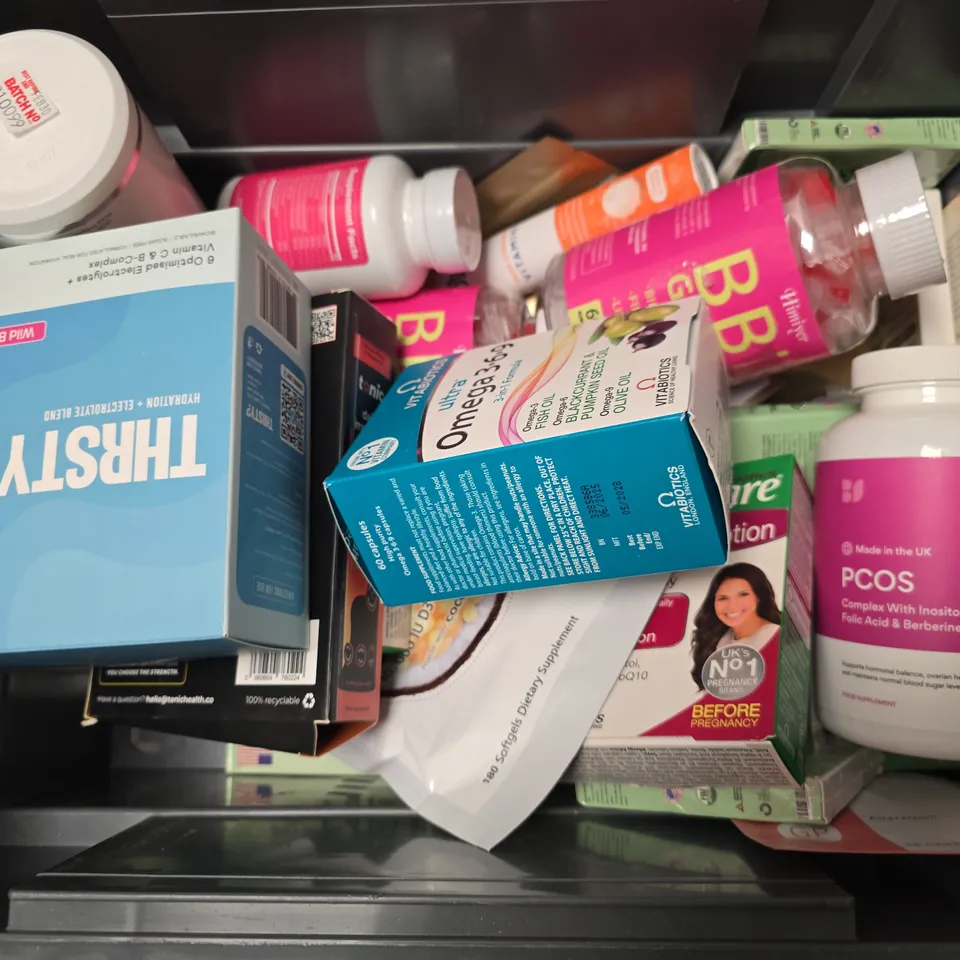 APPROXIMATELY 15 ASSORTED VITAMIN/HEALTH AID PRODUCTS TO INCLUDE CYTOPLAN MARINE COLLAGEN, BBL GUMMIES, THIRSTY HYDRATION & ELECTROLYTE BLEND, ETC - COLLECTION ONLY